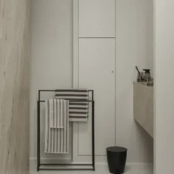 Badematte -TUUFA- Farbe Magnet - Größe 70 x 140 cm