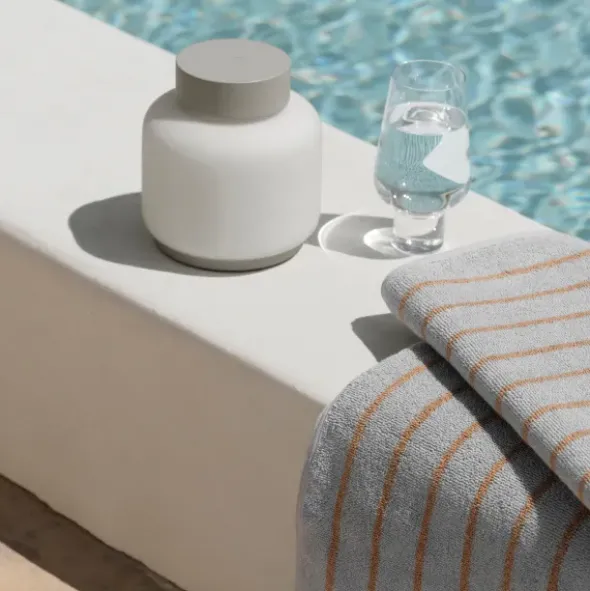 Badetuch -ARTO- Farbe Micro Chip/Tan Größe 70 x 140 cm, schmale Streifen