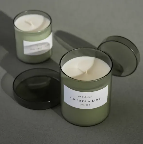 Duftkerze -VALOA- No. 05 Farbe Agave Green - Größe S ,Duft: Fig Tree-Lime