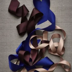 Satin Geschenkband -JUHLA- Farbe Midnight Plum - Größe L